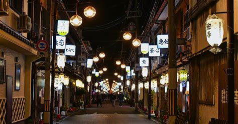 飛田新地 女の子|【写真あり】現代の遊郭「飛田新地」【利用方法・料金解説】